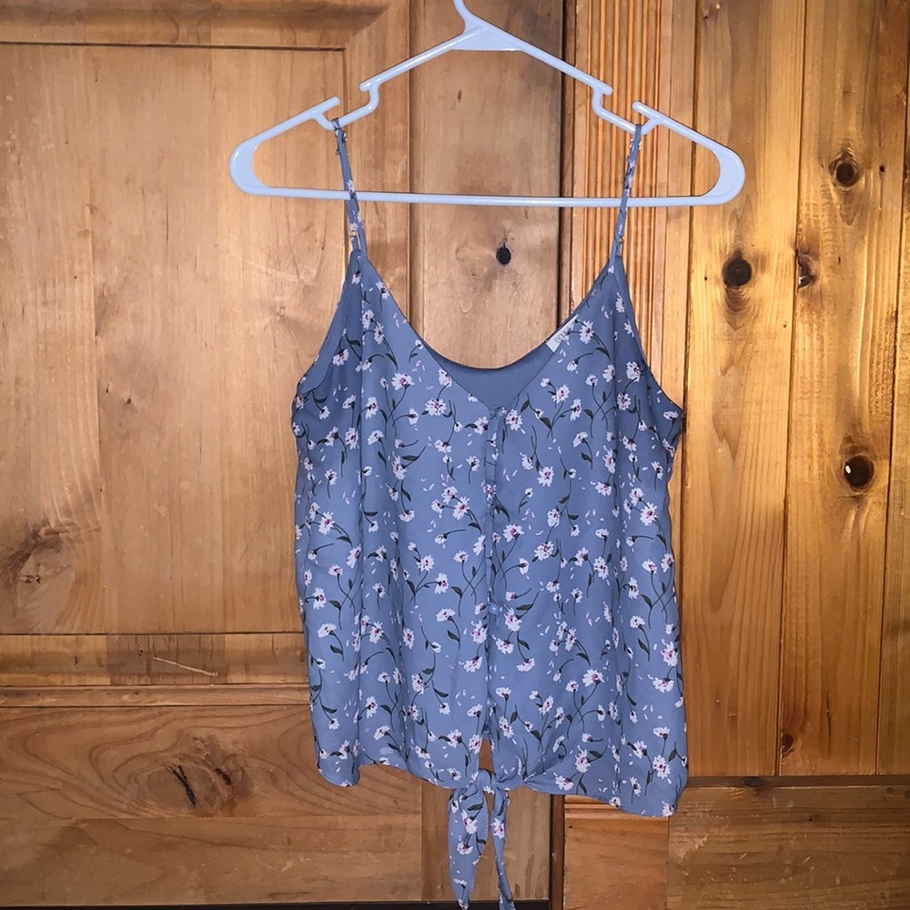 Cute blue floral top